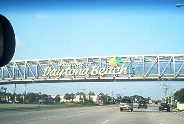 Welcome to Daytona Beach sign